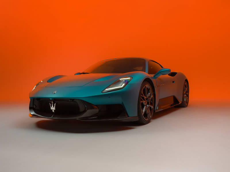 Maserati MCPURA: the essence of performance debuts at Goodwood